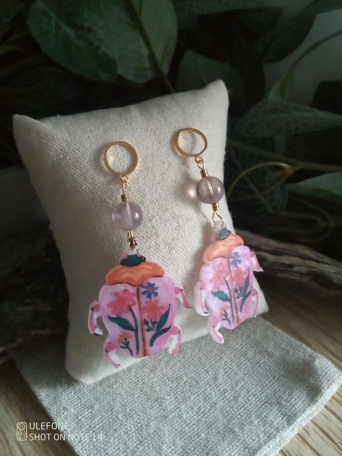 Boucles d'oreilles améthyste et scarabées roses